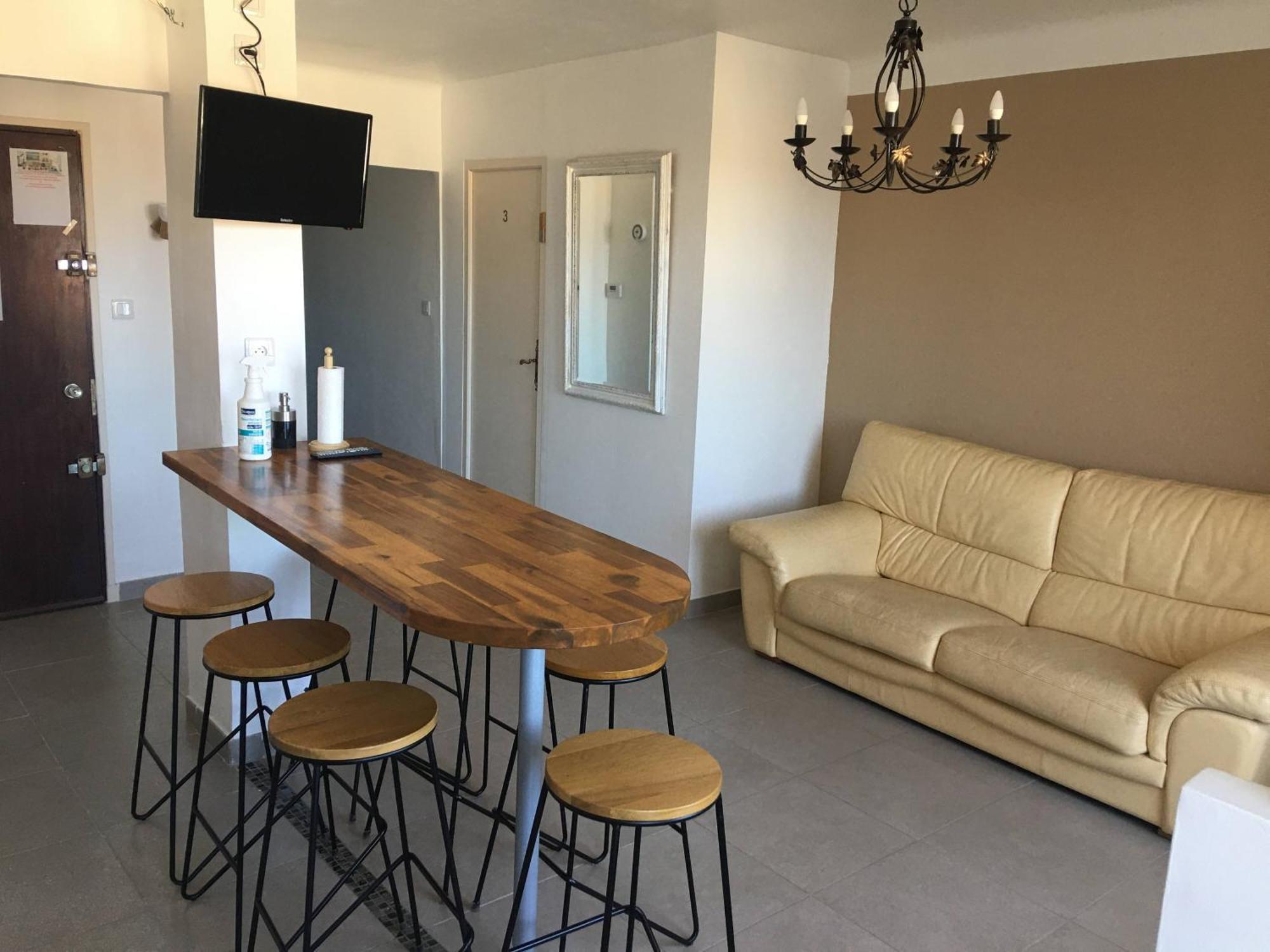 Grands Buffets Hebergement Appartement Narbonne Eksteriør bilde